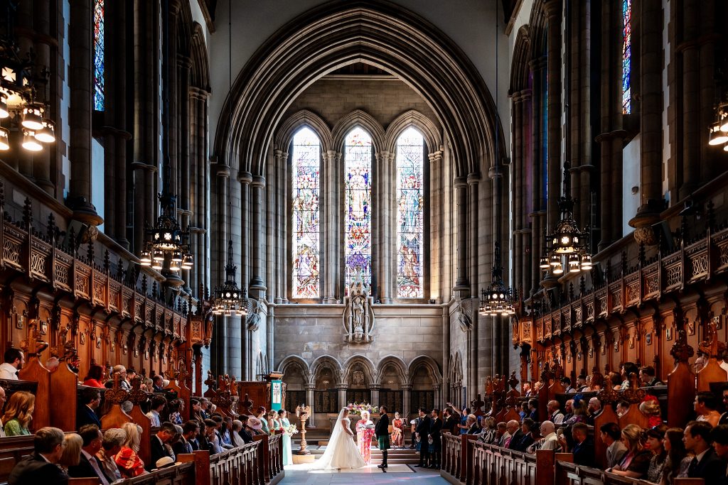wedding ceremony at Glasgow University Chapel